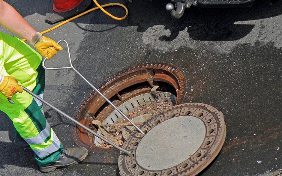 pompe à déboucher wc Bagnolet